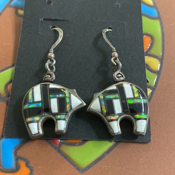 Bear inlayed gem stone sterling silver double sided pierced dangle earrings - Picture 2 of 4